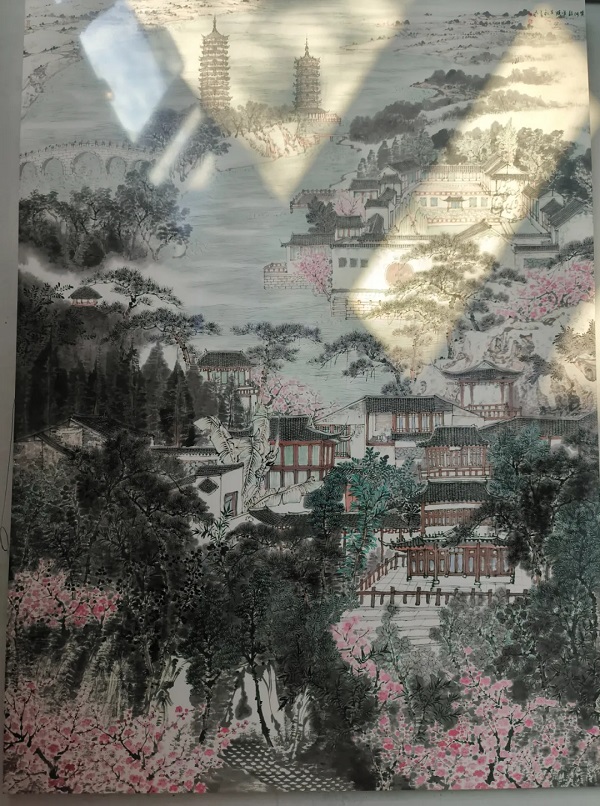 九君，原名孙修辉，曾用名孙修君，中国美术家协会会员，中国国家画院卢禹舜工作室画家，中国水墨画学会副秘书长，江苏省美术家协会会员，宿迁市美协中国画艺委会主任。